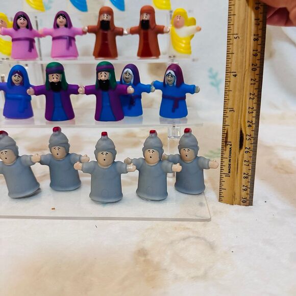 Story of The First Easter Children's Finger Puppet Sets - Picture 3 of 7